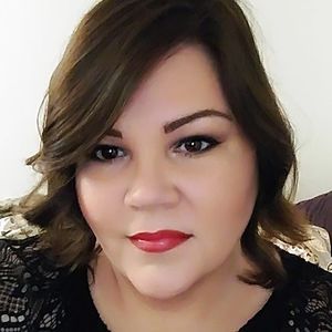 Meet your Posher, Acacia